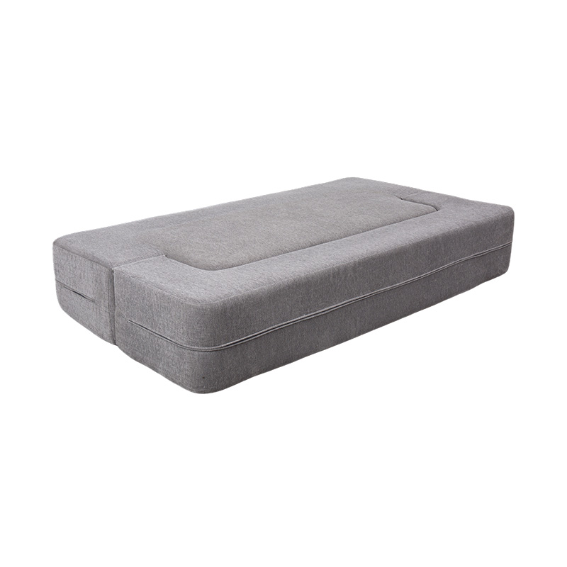 Divano letto trasformabile multifunzionale in velluto grigio chiaro con cuscini
